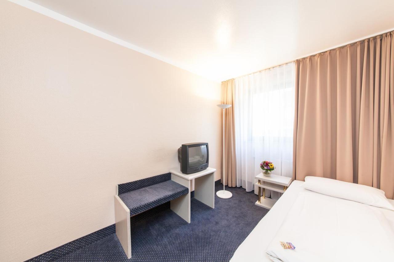 Hotel An Der Ko Дюссельдорф Екстер'єр фото